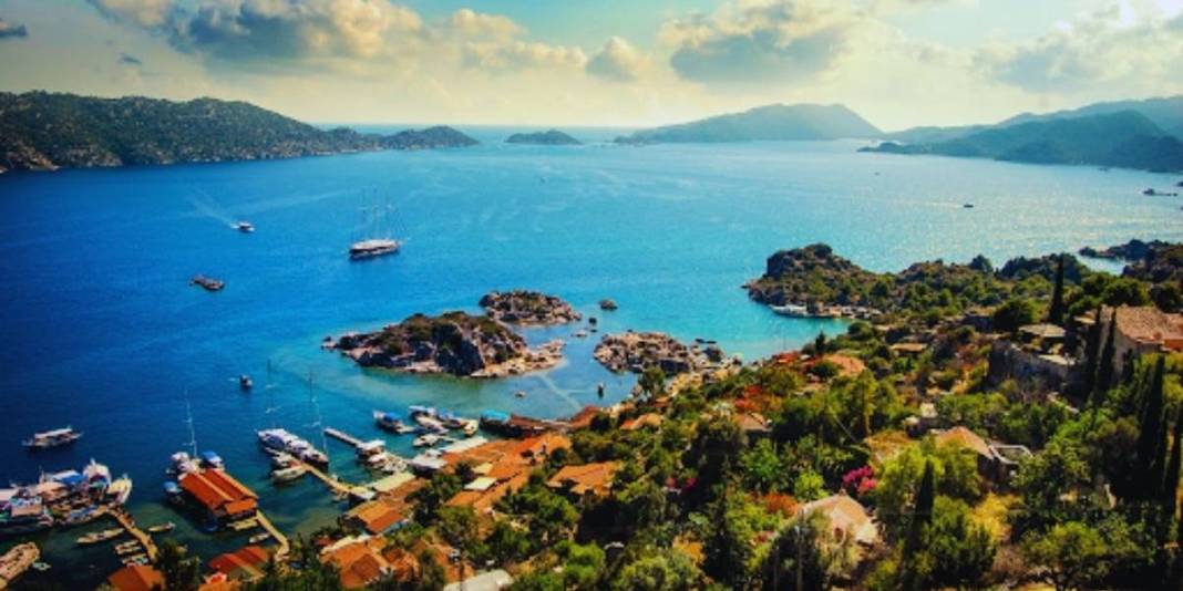 Denizden ulaşım sağlanıyor, Bali’yi aratmıyor! ‘Batık şehri’ ile zamana direnen cennet: Tatilciler akın ediyor 8